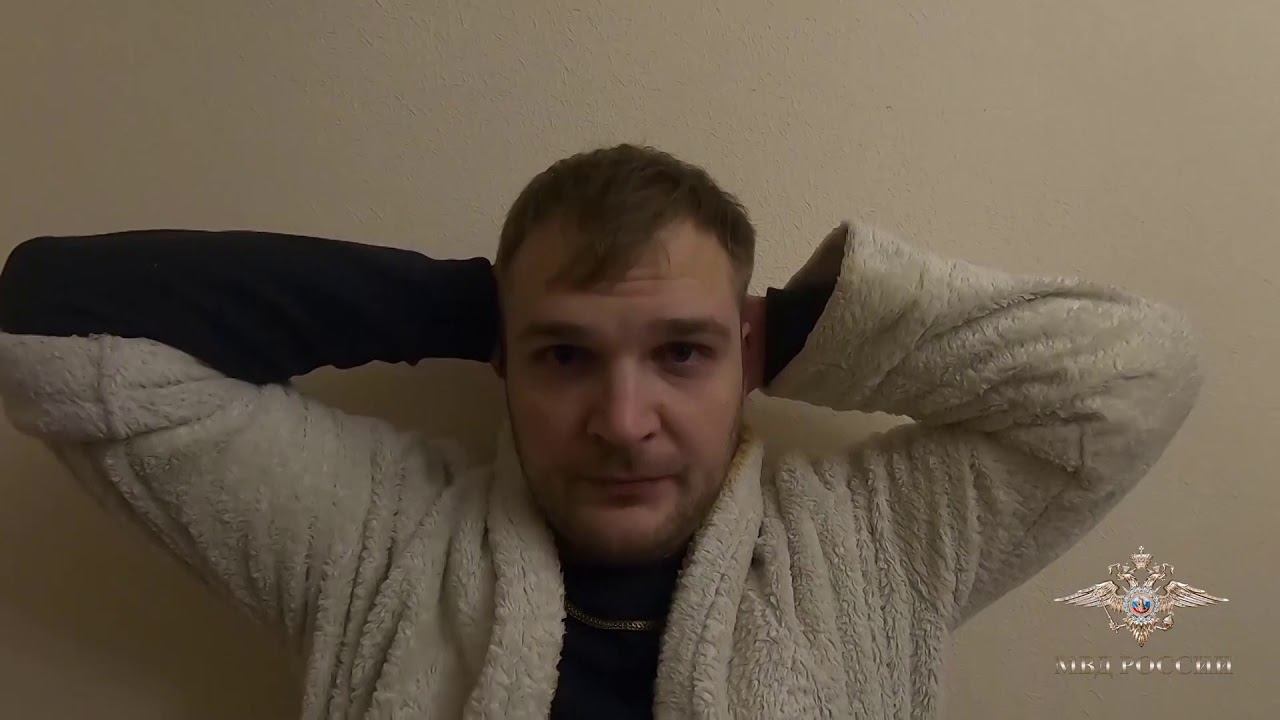Аферист обманывающий обломова