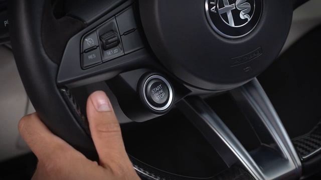 Power Mirrors I 2017 Giulia I Alfa Romeo USA смотреть онлайн