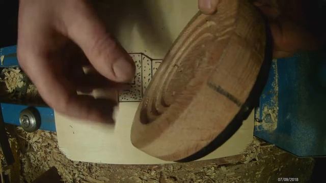 простейшие приспособления для центровки заготовок в план-шайбе смотреть онлайн