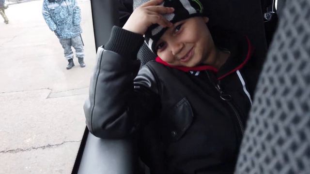 Оги,путешествие в Дубай. Вылет./OGI is flying to Dubai смотреть онлайн