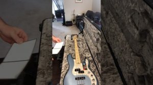 Fender Elite Precision Unboxing