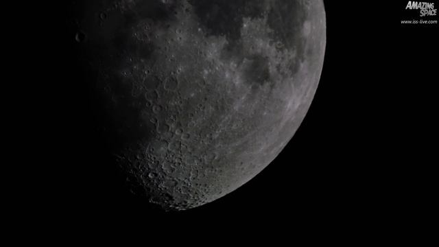 From My Telescope -4K Video The Moon / 5th February 2017 10 inch dobsonian telescope / Panasonic GX смотреть онлайн
