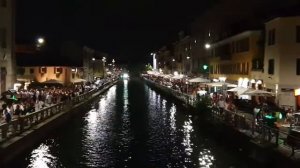 Milan by night  Milano navigli - la vita di notte