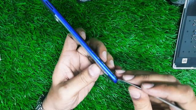 Realme 3 Pro Disassembly  Battery Remove
