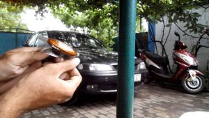 Поклейка повторителей поворотов в пленку