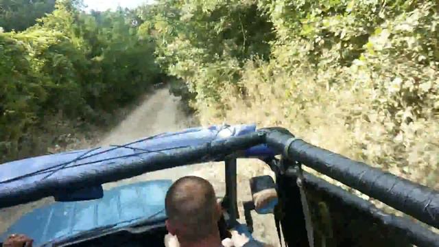Джипинг в Геленджике! Супер тема! Меня чуть не засосал верблюд! смотреть онлайн