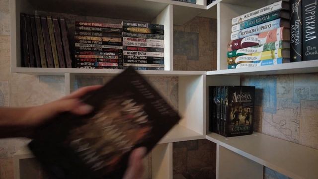 МОЙ НОВЫЙ КНИЖНЫЙ СТЕЛЛАЖ : перестановка книг, книжные полки, книжный уголок #книжныеполки #влогма