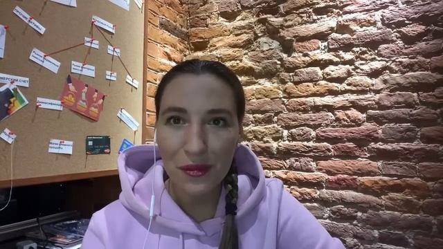 Почему рубль не падает и когда покупать доллары?