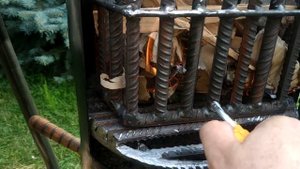 Куриные крылышки в кляре в казане.