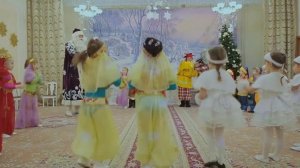 Игра "Лепим, лепим ком большой"