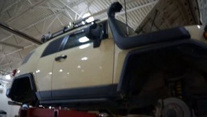 2012 Toyota FJ Cruiser with TRD wheels Snorkel kit roof rack and more!