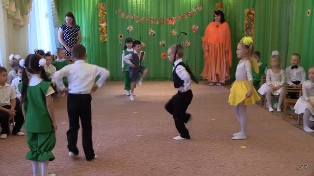 Комарик.Осенний утренник. смотреть онлайн