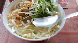 Едим во Вьетнамской кафе на улице. Еда Нячанг