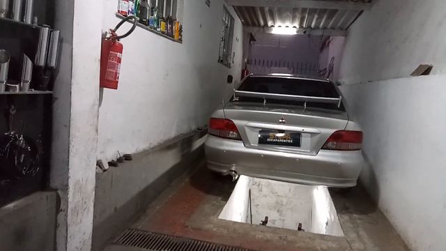 Mitsubishi Galant V6 com ponteira esportiva e backfire смотреть онлайн