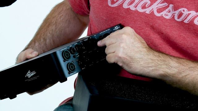 Darkglass Microtubes 900-V2 "Euryale" Bass Amplifier | Limited Edition смотреть онлайн