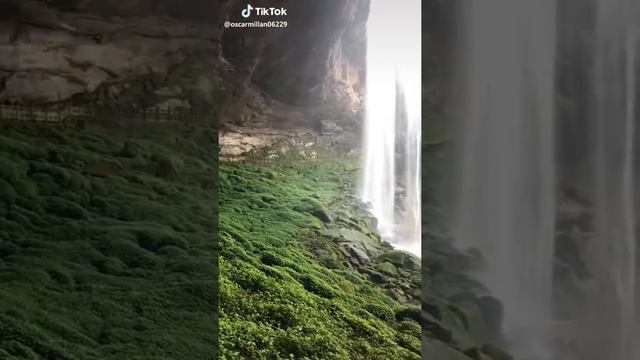 Wanzhou Grand Waterfall, Chongqing, China