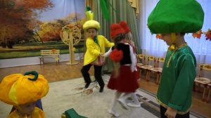 Детский сад.  Сказка "Чиполлино".