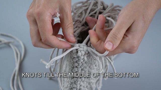 A Fashionable Macrame Bag - A Tutorial For Beginners!