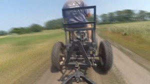 Самодельный минитрактор Зид 4.5. Перевозка люцерны