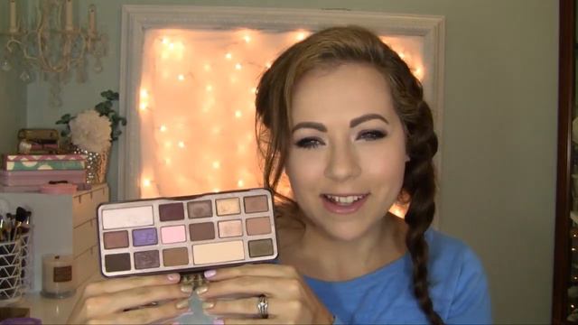 Friday Favorites! смотреть онлайн