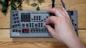 ROLAND JD-08 // MAXIMUM WORKOUT