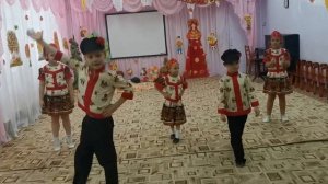 танец "По малину в сад пойдём"