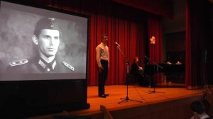 М.Таривердиев на слова Р.Рождественского «Песня о далекой Родине»