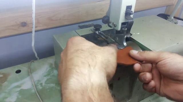 брусовочная машина для спускания края кожи