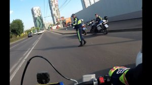 Городские испытания Электромотоцикла 25kw в потоке