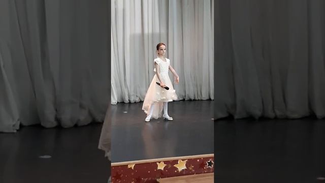 Поёт Анна Коновалова. Вальс из м/ф "Анастасия"