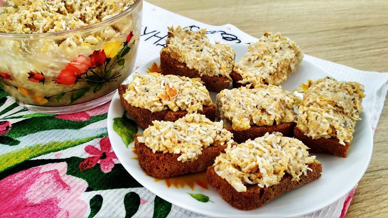 Вкуснейшая намазка на хлеб. Быстро, просто и вкусно.