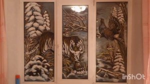 Рисунки на окнах, рисунки красками.