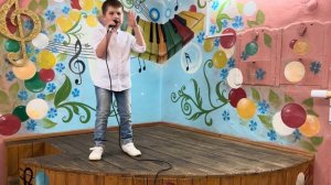 «Все нормально у хулигана» музыка и слова Кирилла Павлова исполняет Васенда Давид