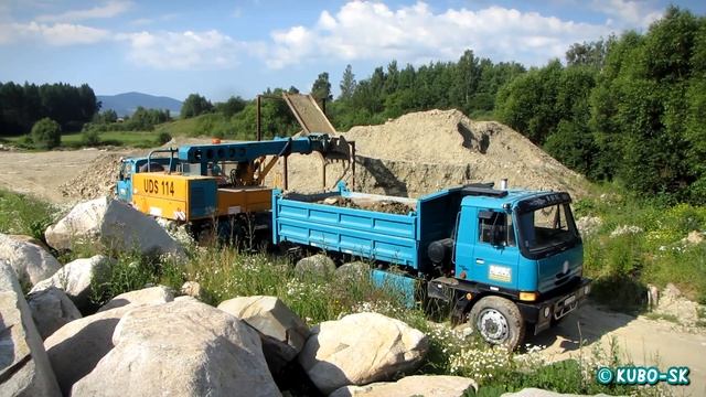 TATRA 815 UDS 114 - nakladanie kameniva смотреть онлайн