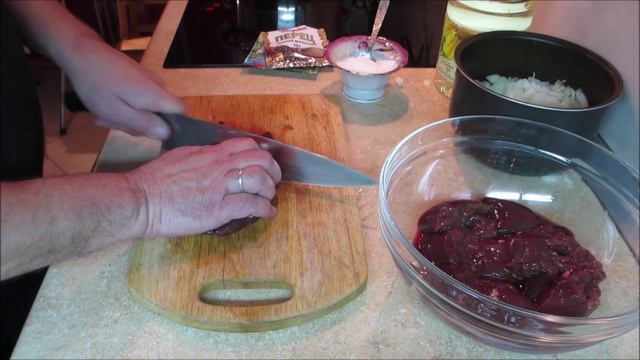 Говяжья печень в мультиварке. Быстро, просто, вкусно смотреть онлайн