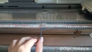 Вяжем круглый шнур на однофонтурной и двухфонтурной машине. Сравнение.