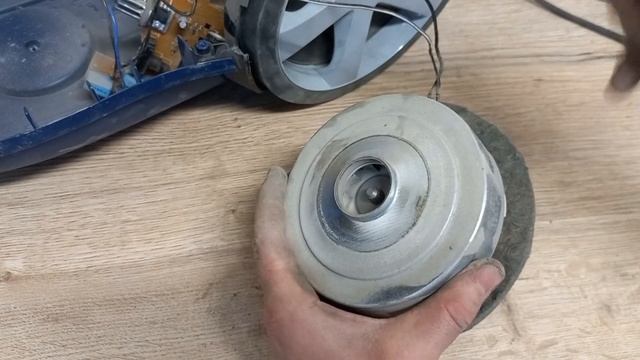 Как это работает? Пылесос Philips. Дефект двигателя, разбираемся. смотреть онлайн