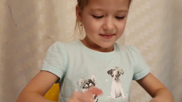 Открываем мягкие тянучки игрушки из детского магазина. Тянучка. Видео для детей 0+