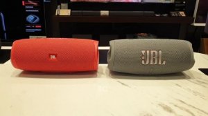 JBL Charge 4 vs Charge 5 Bass test