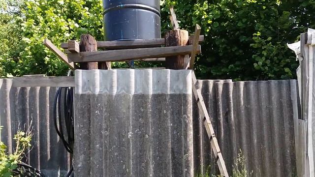 Теплица на даче у знакомых. смотреть онлайн