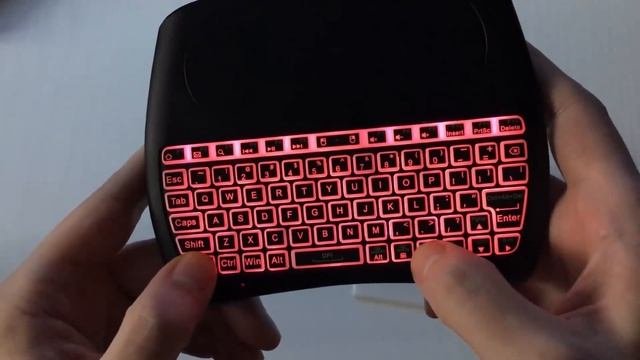 Мини клавиатура с тачпадом и восьмицветной подсветкой кнопок D8 Mini Wireless Keyboard обзор