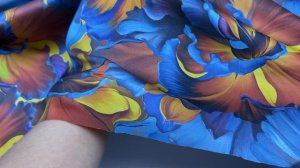 Шёлк  синего цвета с принтом оранжевые цветы  46511