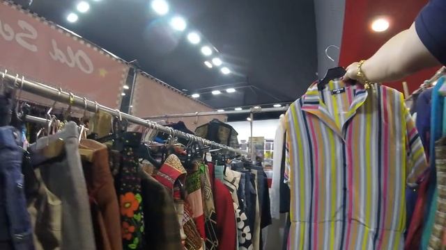 Секонд хенд .Second hand . Винтажная ярмарка. Дизайнерская одежда.