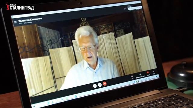 ЗАЧЕМ БАНКИ ВЫВОЗЯТ ЗОЛОТО ИЗ РОССИИ, И КТО ЕГО ПОКУПАЕТ  #ВалентинКатасонов