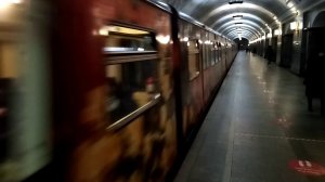 Русич "Акварель" на станции Курская АПЛ.