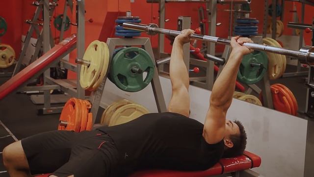 244 горизонтальный жим узким хватом смотреть онлайн