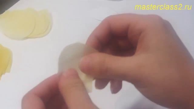 Роза из шелка. Часть 3. Мастер-класс цветы из ткани смотреть онлайн