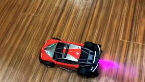 Гоночный автомобиль с эффектом выпуска светового дыма!!!