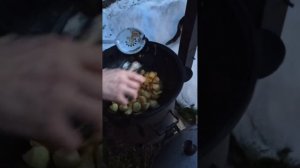 Готовим курицу с овощами в казане