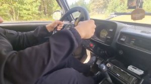 УЧУСЬ ВОДИТЬ МАШИНУ